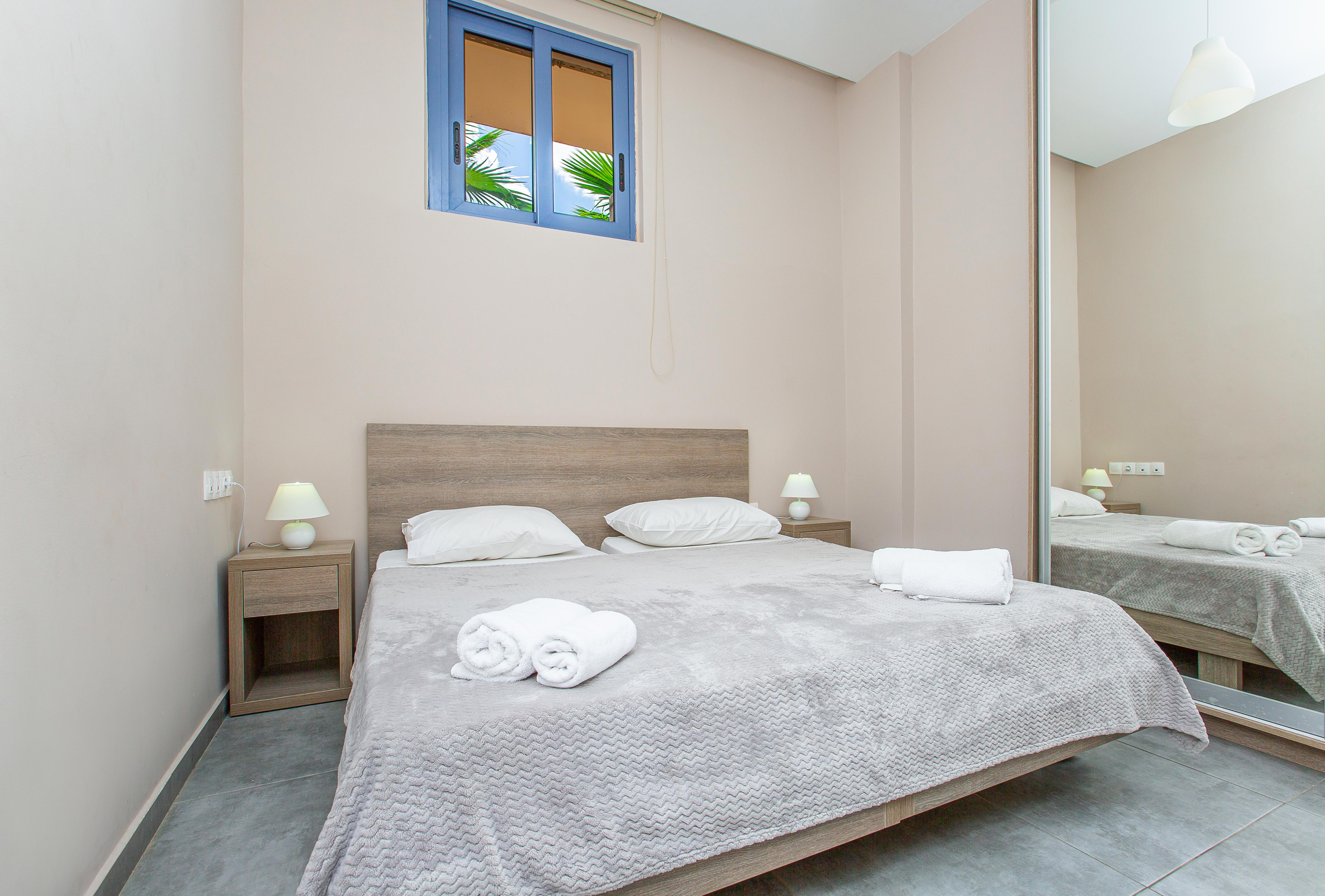 Hermes Hotel Malia Bagian luar foto