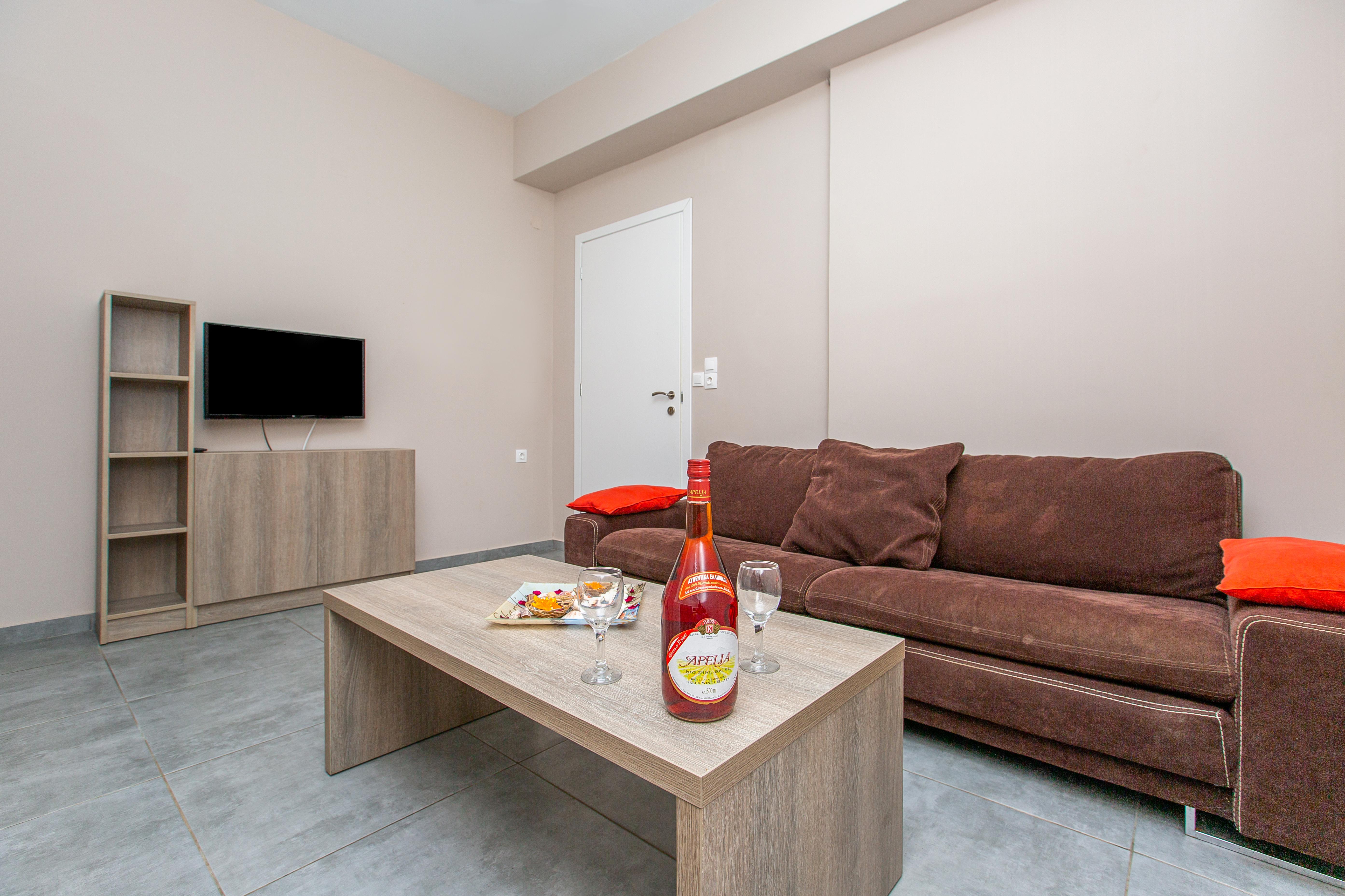 Hermes Hotel Malia Bagian luar foto