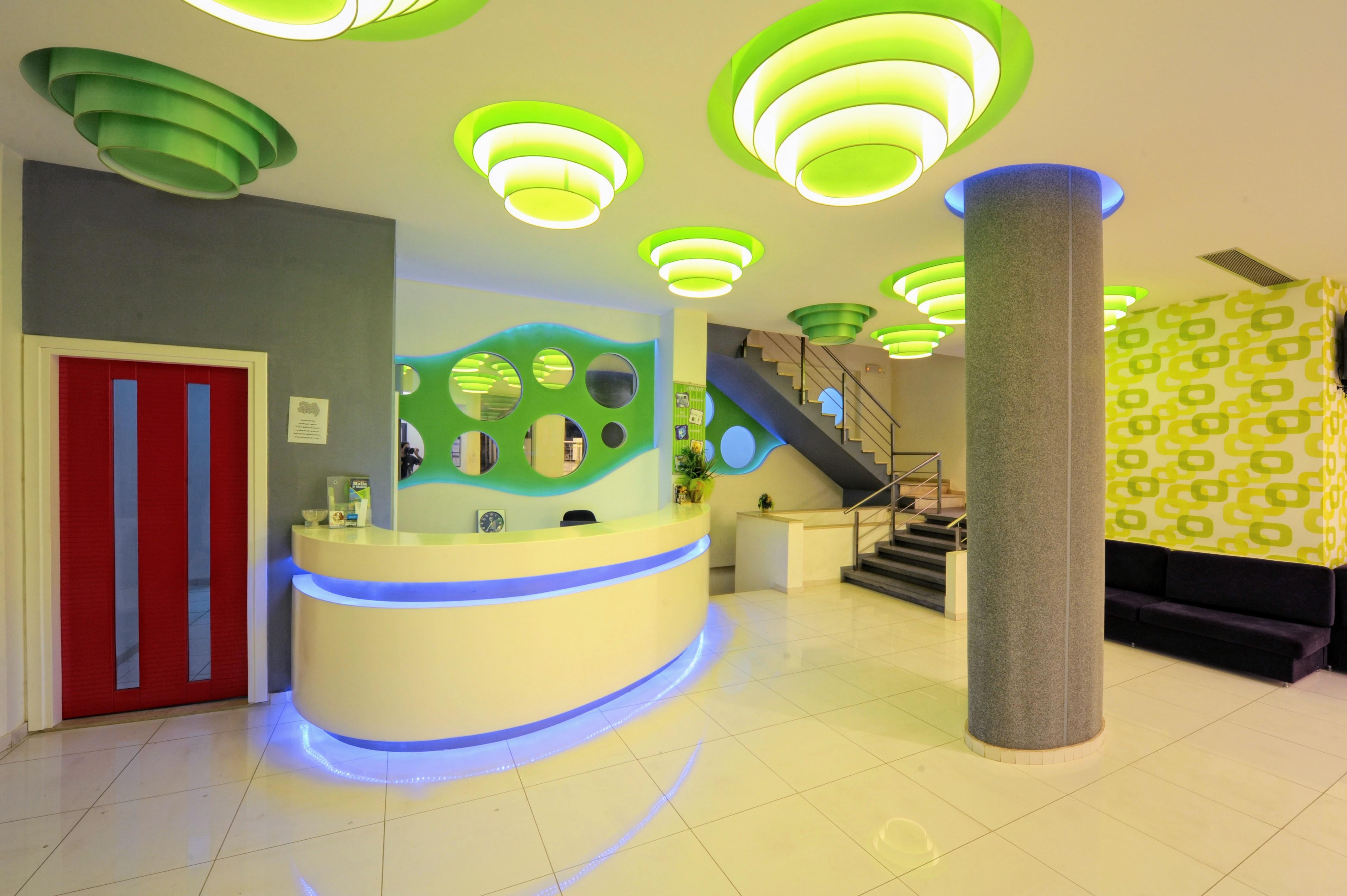 Hermes Hotel Malia Bagian luar foto